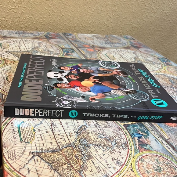 NWT Tommy Nelson 101 tricks , Tips, & Cool stuff - Dude Fan Book - Picture 4 of 11